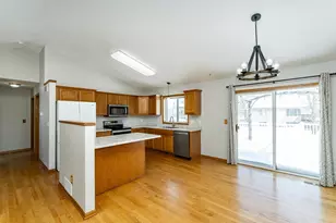 902 Berg Blvd SE, Stewartville, MN 55976 - Photo 8