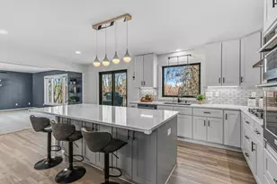 4180 Columbine Ct, Vadnais Heights, MN 55127 - Photo 2