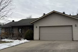 28 Mitchell Dr, Faribault, MN 55021 - Photo 1