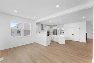 22441 Olivia Ct, Rogers, MN 55374 - Photo 6