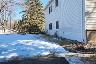 4041 Maureen Dr NE, Columbia Heights, MN 55421 - Photo 20