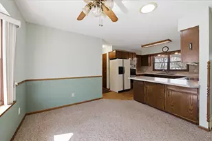 1656 Upper 55th St E, Inver Grove Heights, MN 55077 - Photo 6