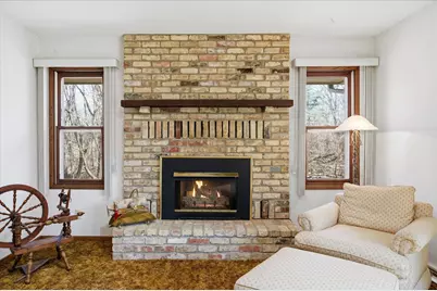 1656 Upper 55th Street E, Inver Grove Heights, MN 55077 - Photo 2