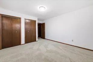 1656 Upper 55th St E, Inver Grove Heights, MN 55077 - Photo 18