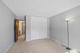 10531 Cedar Lake Rd, Hopkins, MN 55305 - Photo 16