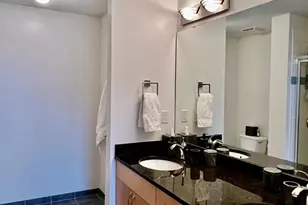 215 10th Ave S, Minneapolis, MN 55415 - Photo 16