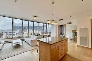 215 10th Ave S, Minneapolis, MN 55415 - Photo 1