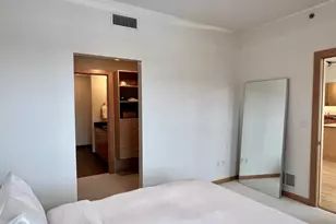 215 10th Ave S, Minneapolis, MN 55415 - Photo 12