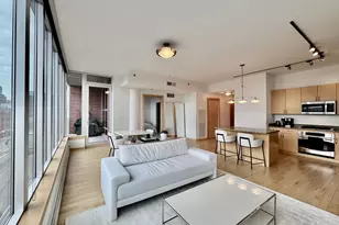 215 10th Ave S, Minneapolis, MN 55415 - Photo 4