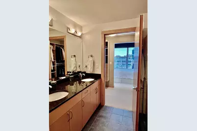 215 10th Avenue S #534, Minneapolis, MN 55415 - Photo 16
