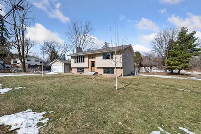 10100 W 34th Street, Minnetonka, MN 55305 - Photo 2