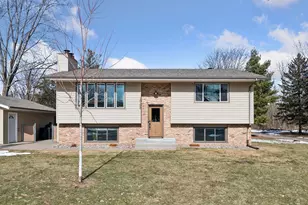 10100 W 34th St, Minnetonka, MN 55305 - Photo 4