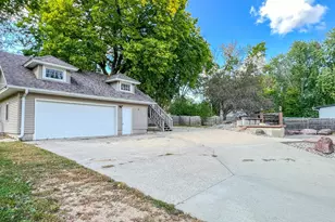 848 S Park St, Fairmont, MN 56031 - Photo 4