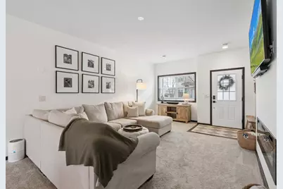 2574 Vierling Drive E, Shakopee, MN 55379 - Photo 2