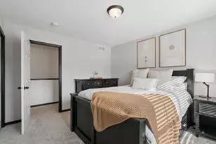 2574 Vierling Dr E, Shakopee, MN 55379 - Photo 16