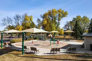 2115 Highview Rdg Ct, Shakopee, MN 55379 - Photo 34