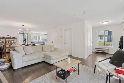 2084 Reaney Avenue E, Saint Paul, MN 55119 - Photo 4