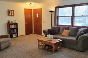 535 E Highland Park Dr NE, Hutchinson, MN 55350 - Photo 8