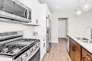 7065 181st St W, Lakeville, MN 55044 - Photo 2