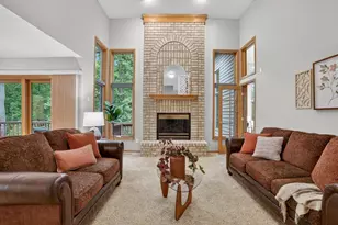 13452 Flagstaff Ave, Apple Valley, MN 55124 - Photo 10