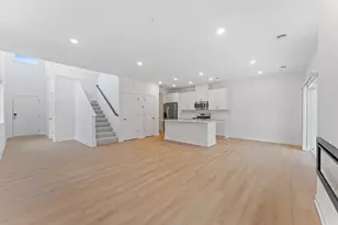 10529 Harbor Ln, Maple Grove, MN 55369 - Photo 6