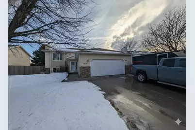 2922 23rd Avenue S, Fargo,  58103 - Photo 2