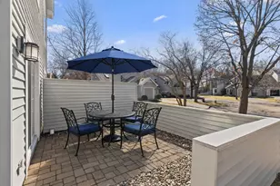 1855 Terraceview Ln N, Plymouth, MN 55447 - Photo 4