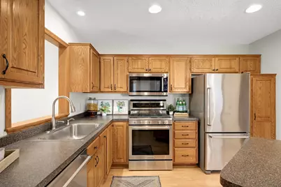 2817 Jordan Drive, Woodbury, MN 55125 - Photo 12