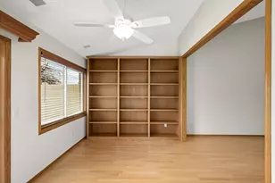 2817 Jordan Dr, Woodbury, MN 55125 - Photo 8