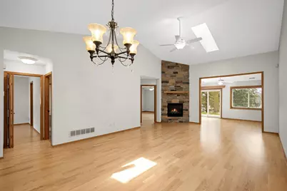 2817 Jordan Drive, Woodbury, MN 55125 - Photo 6