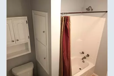 217 N Blue Mound Avenue, Luverne, MN 56156 - Photo 8