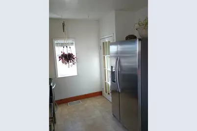 217 N Blue Mound Avenue, Luverne, MN 56156 - Photo 6