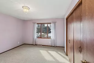 16108 Kensington Ct, Minnetonka, MN 55345 - Photo 24