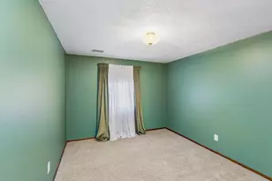 16108 Kensington Ct, Minnetonka, MN 55345 - Photo 32