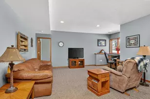 1736 Pond Ln, Waconia, MN 55387 - Photo 28