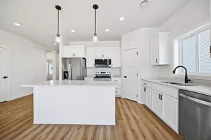 3740 33rd St S, Moorhead, MN 56560 - Photo 8