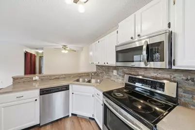6129 78th Avenue N, Brooklyn Park, MN 55443 - Photo 4