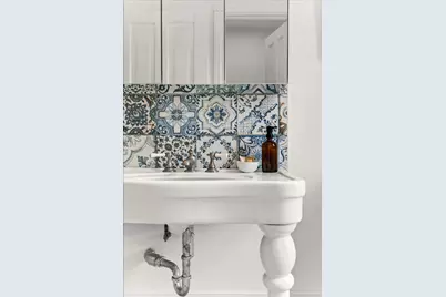 283 Avon Street N, Saint Paul, MN 55104 - Photo 40