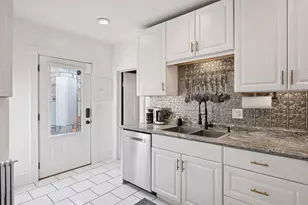 613 Harrison St NE, Minneapolis, MN 55413 - Photo 10