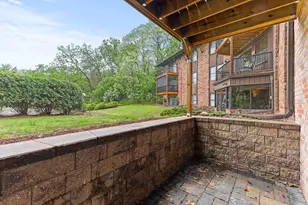 10113 W 34th St, Hopkins, MN 55305 - Photo 14