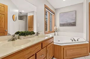 10913 Dunkirk St NE, Blaine, MN 55449 - Photo 24