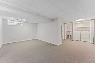 1041 Western Ave N, Saint Paul, MN 55117 - Photo 30