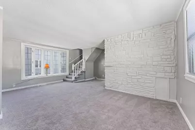 1041 Western Avenue N, Saint Paul, MN 55117 - Photo 8