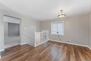 1041 Western Ave N, Saint Paul, MN 55117 - Photo 22