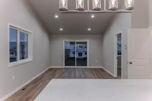 3246 36th Ave S, Moorhead, MN 56560 - Photo 10