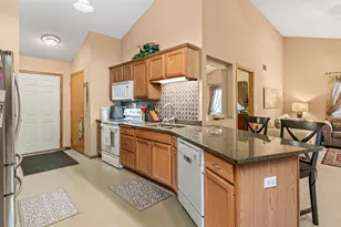 215 9th Ave N, South Saint Paul, MN 55075 - Photo 8