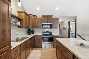 6362 Wilder Ln, Eau Claire, WI 54703 - Photo 6