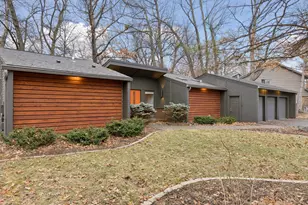 9275 Talus Cir, Eden Prairie, MN 55347 - Photo 2