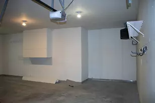 6875 16th St S, Fargo, ND 58104 - Photo 8