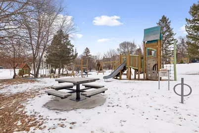 219 Morgan Avenue N, Minneapolis, MN 55405 - Photo 46